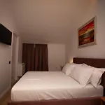Claus Hotel Tirana